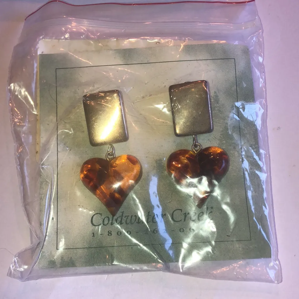 Coldwater Creek Silver Amber Heart Earrings - Image 3