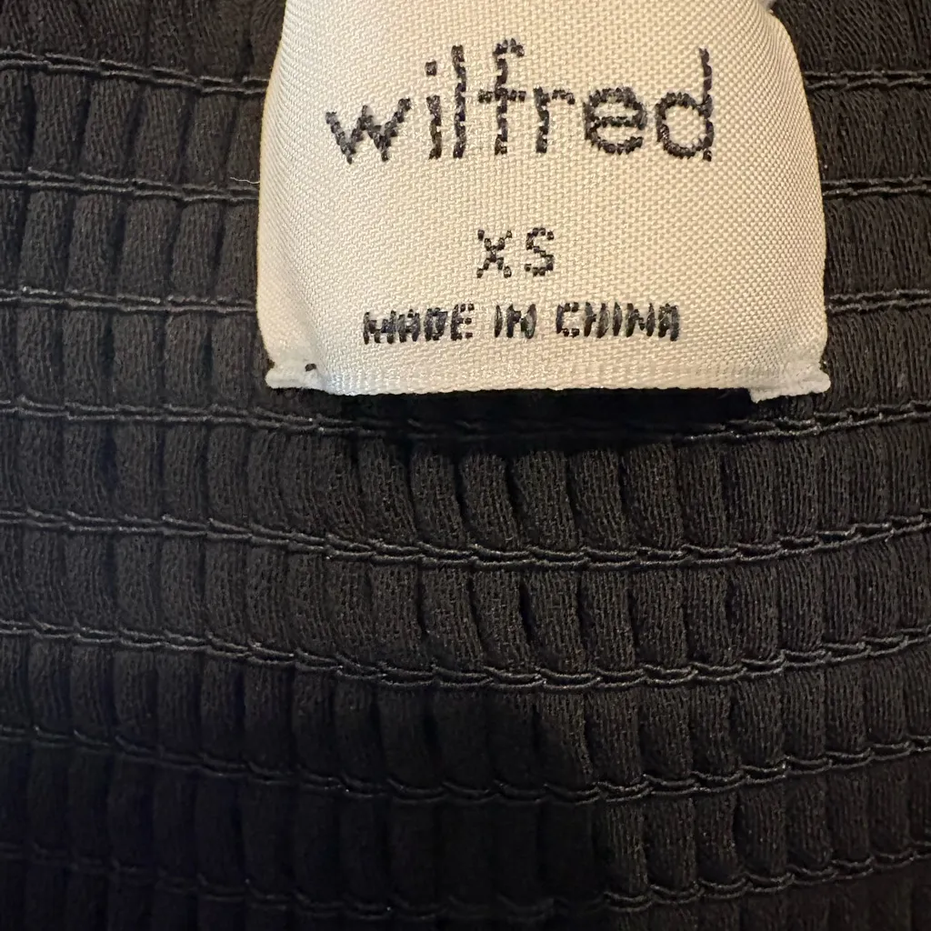 • Aritzia Wilfred Novella puff sleeve sweetheart blouse black xsmall - Image 7