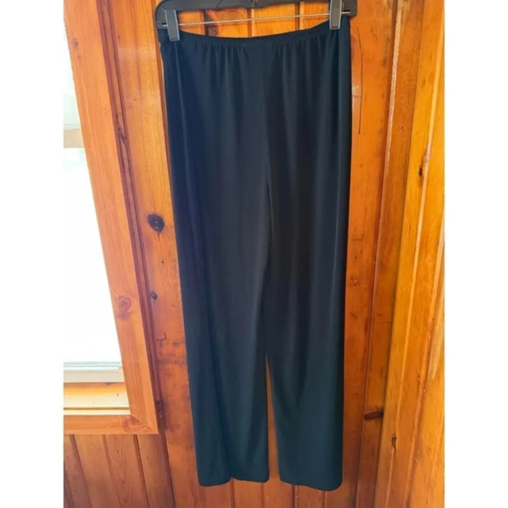 Dress Barn Black Leaf Print‎ V-Neck Top Size 8 - Image 4