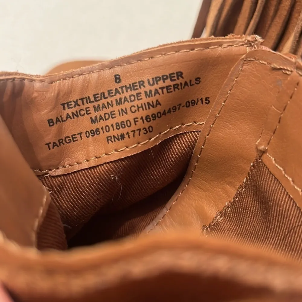 Mossimo fringe tassels size 8 heeled ankle boots zip faux suede western boho Brown - Image 5