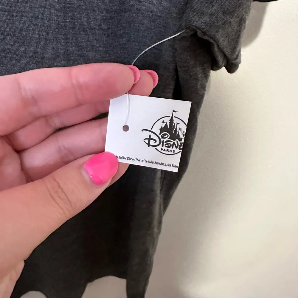 NWT disney minnie mouse sequin icon tshirt size large - Image 4