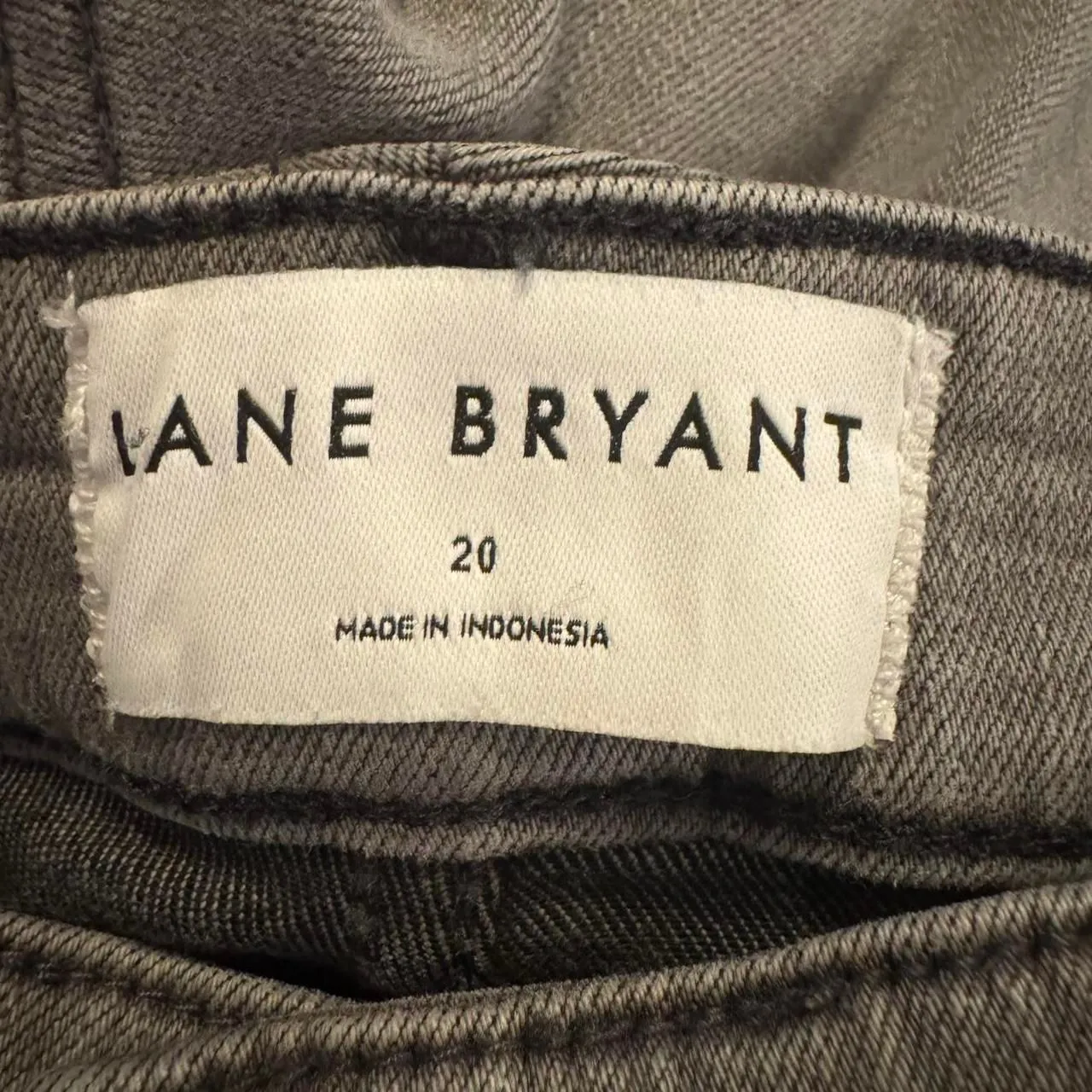 Lane Bryant Women’s 20 Signature Fit Mid-Rise Straight Gray Jeans Flex Magic Wai - Image 4