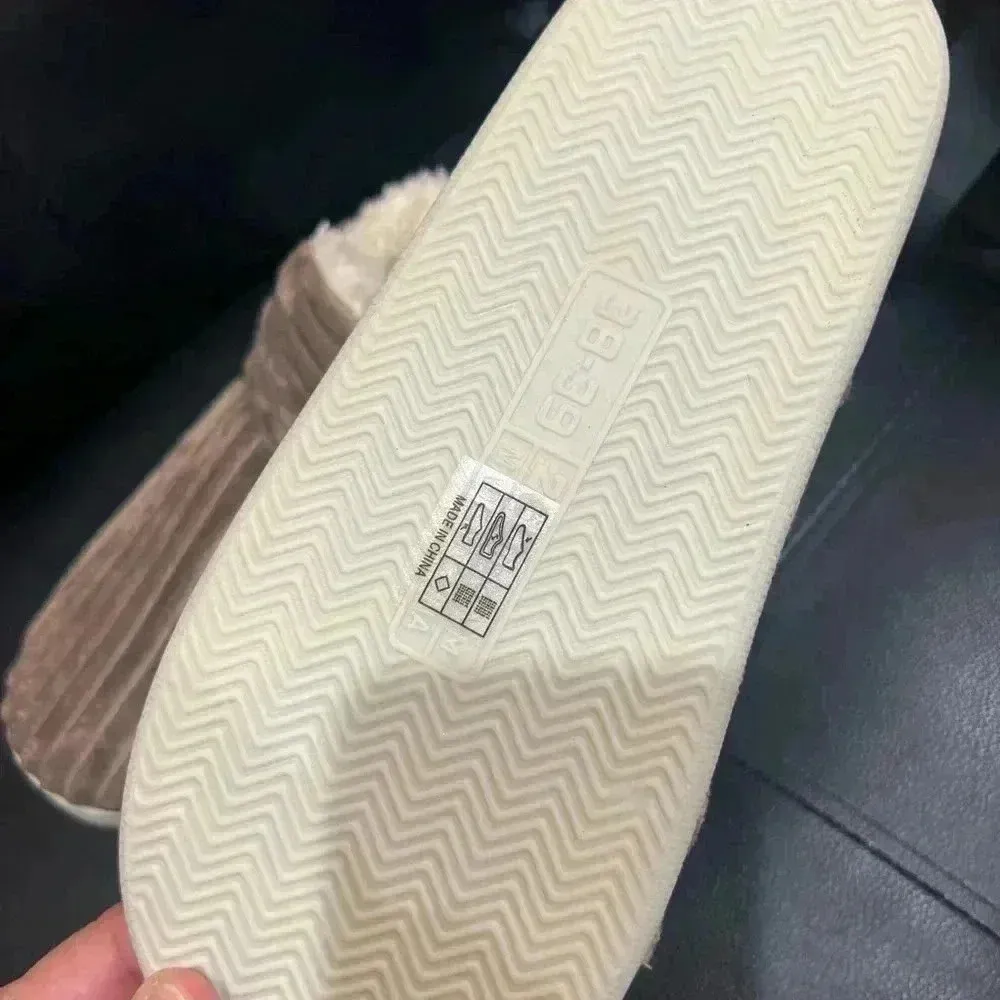 Letter Label Decor Fuzzy Slipper Boots size 5 - Image 9