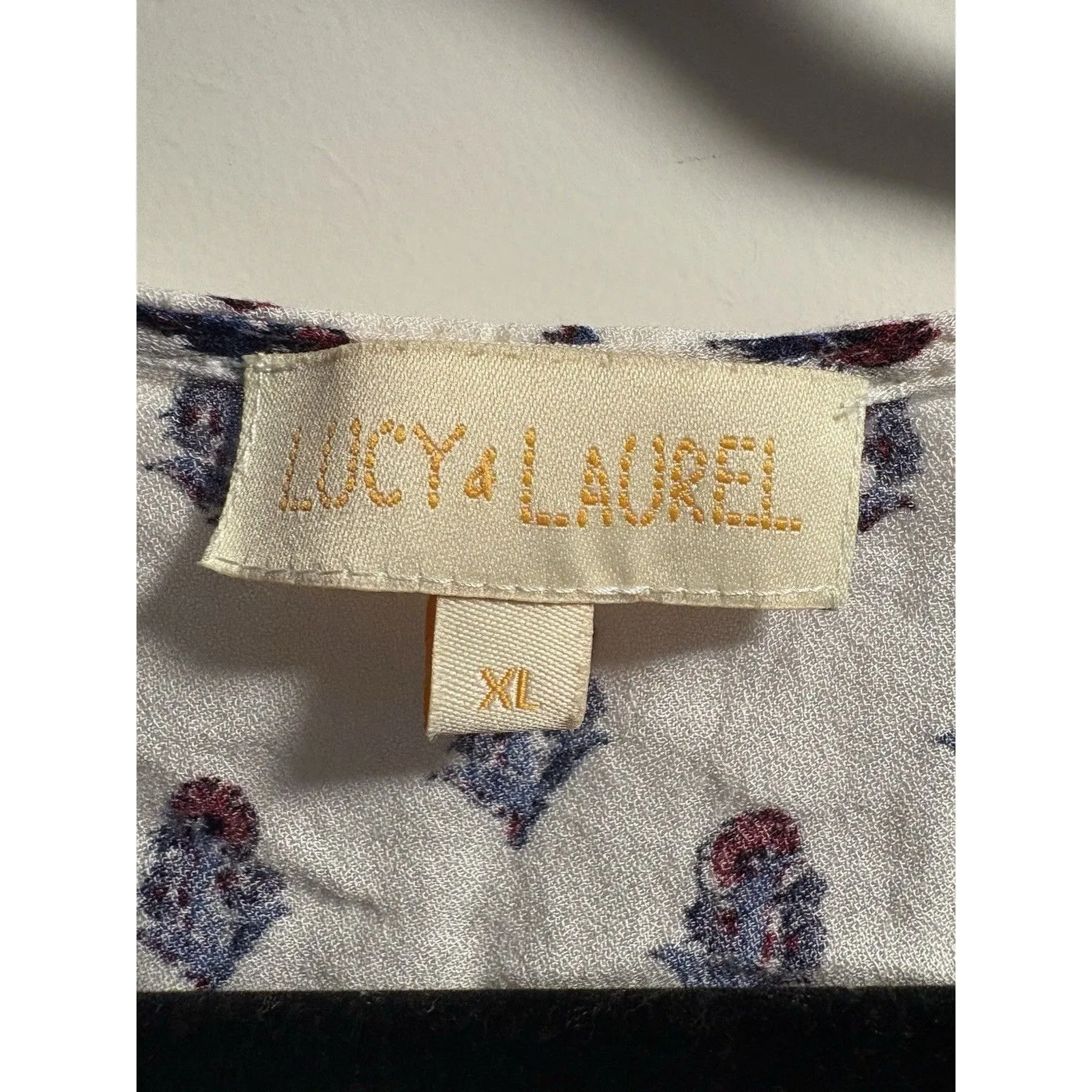 Lucy & Laurel Boho Peasant Top XL White Blue Red Floral 3/4 Sleeve - Image 2