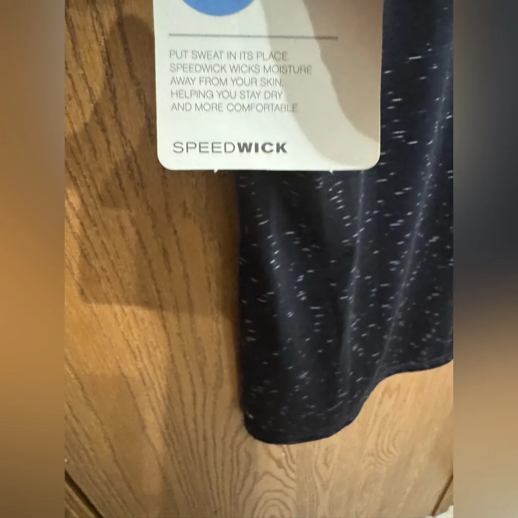 Reebok Women's Black V-Neck Top Size S - Image 6