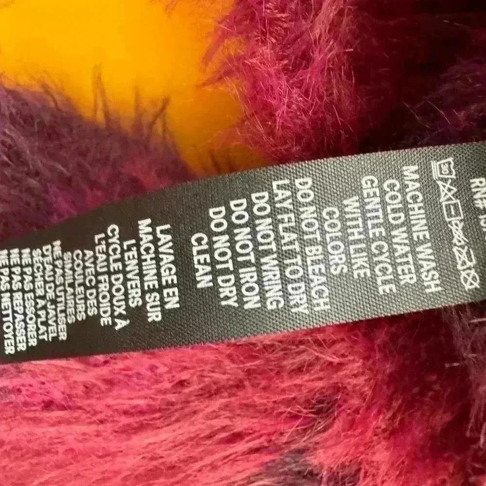 Savage crewneck fuzzy texture long sleeve sweater l. Size L - Image 15