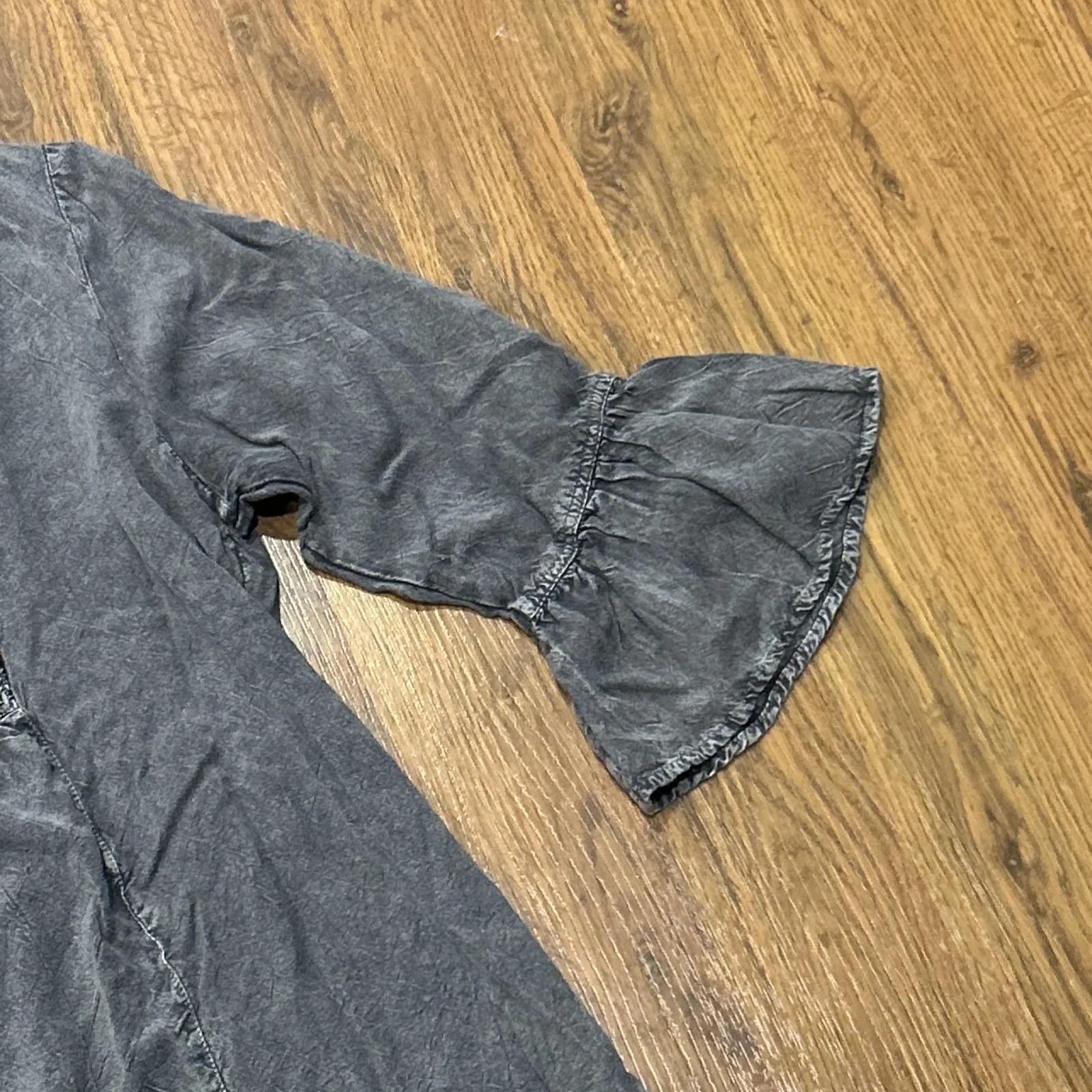 Parsley & Sage Top Womens XL Gray Black Embroidered Shirt Witchy Boho Chambray - Image 5