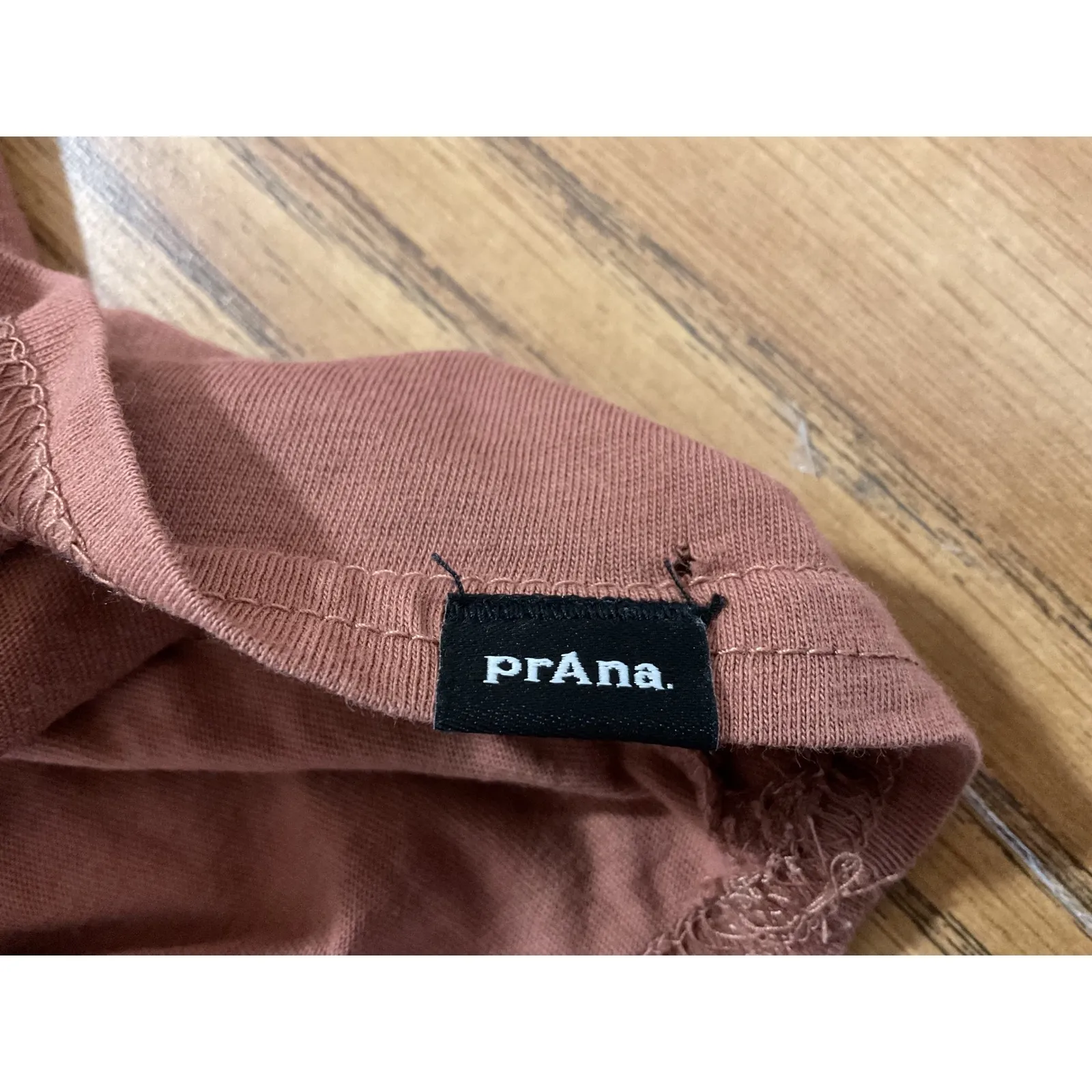 Prana Womens S Journeyman 2.0 Graphic T Shirt Brown Bear Nature Graphic - Image 5