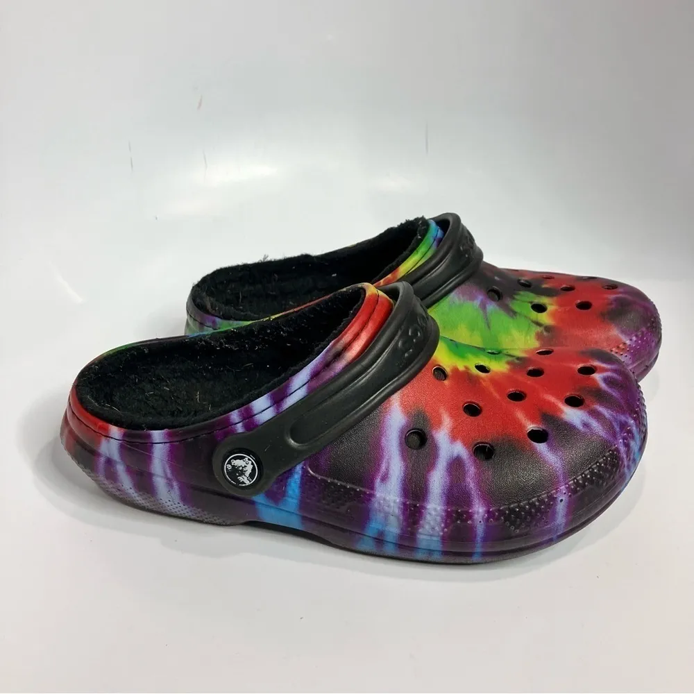 Crocs rainbow tie dye faux fur lined‎ unisex sizing - Image 3