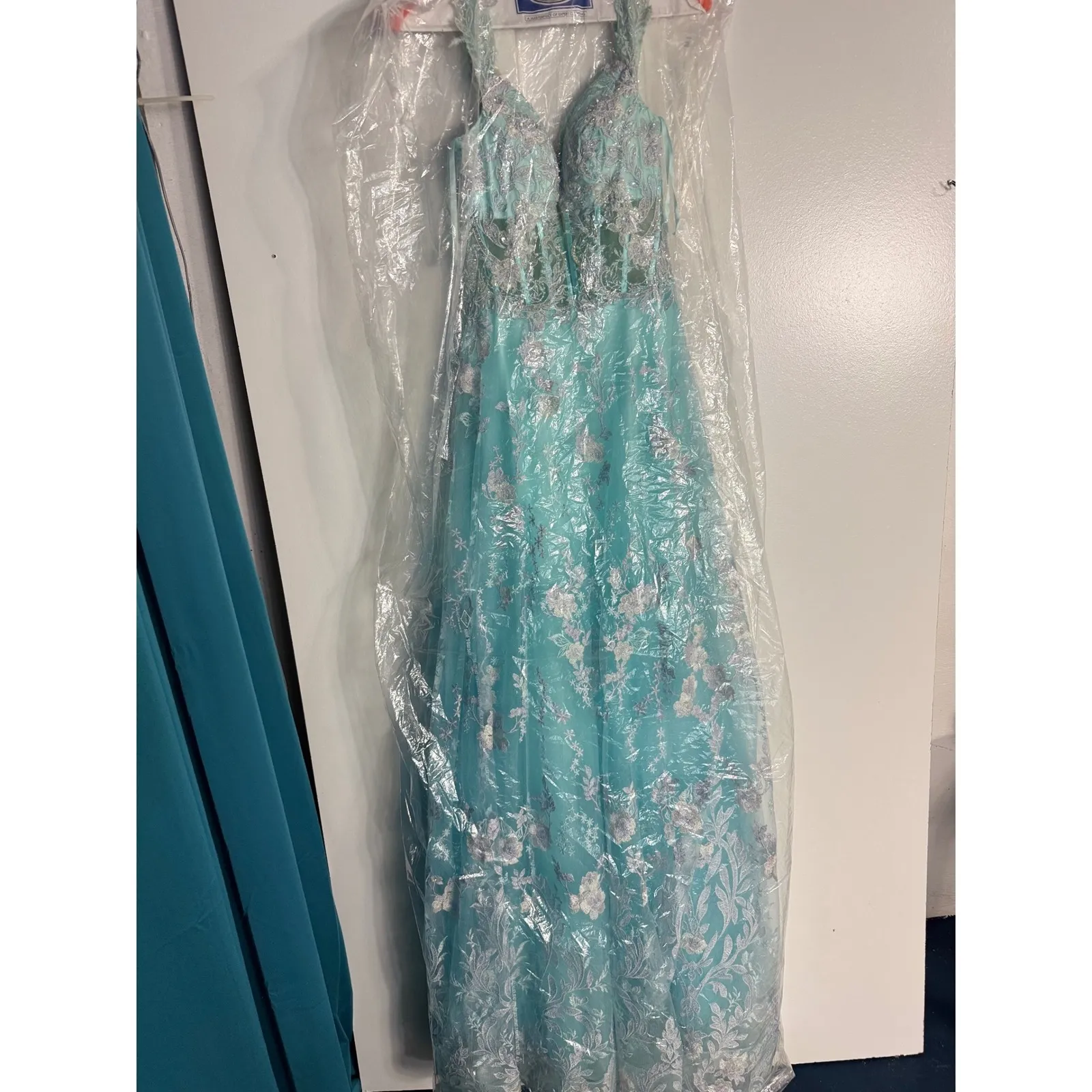 Morrell Maxie Size 4 Aqua White Floral Lace Off Shoulder Formal‎ Gown Blue - Image 16