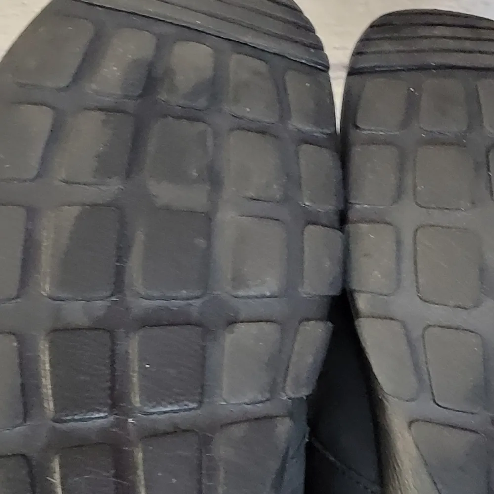 Nike Women Tanjun Sandals Size 11 - Image 11