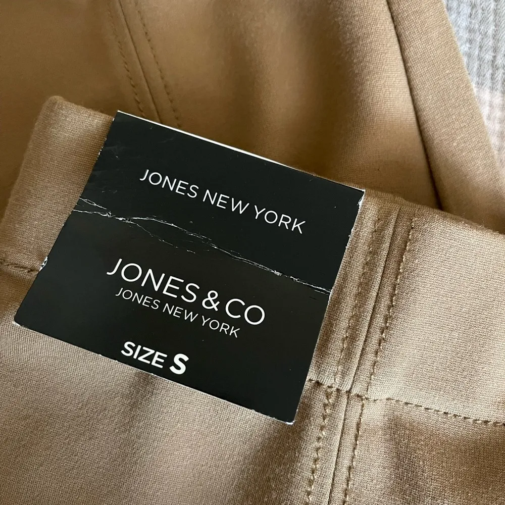 Jones new york pants NWT - Image 3