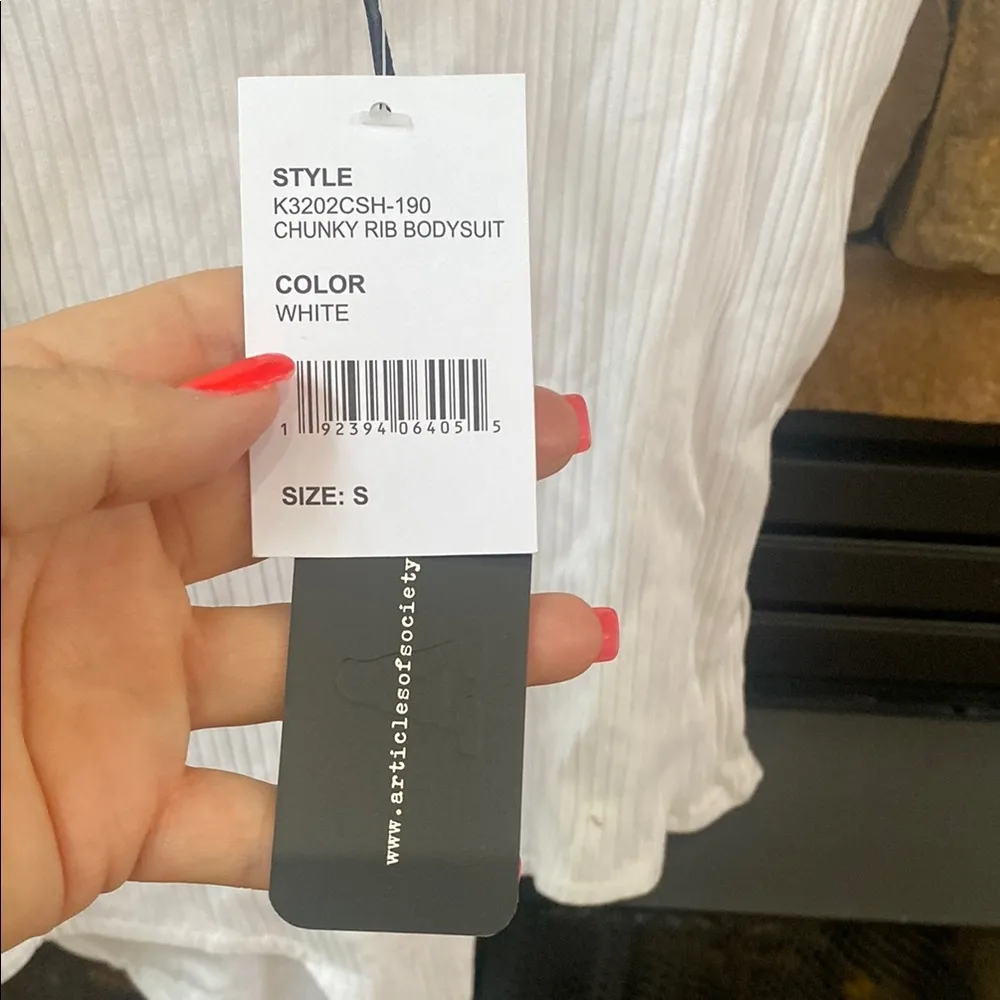 Articles Of Society Small  White ribbed Scoop Neck Sleeveless Bodysuit thong nwt - Image 3