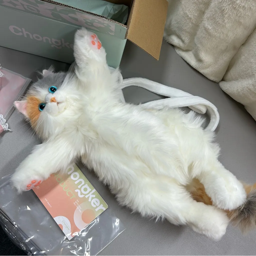 Chongker Backpack Stuffed Animal White Light Calico Cat Plush Bag NEW TikTok - Image 7