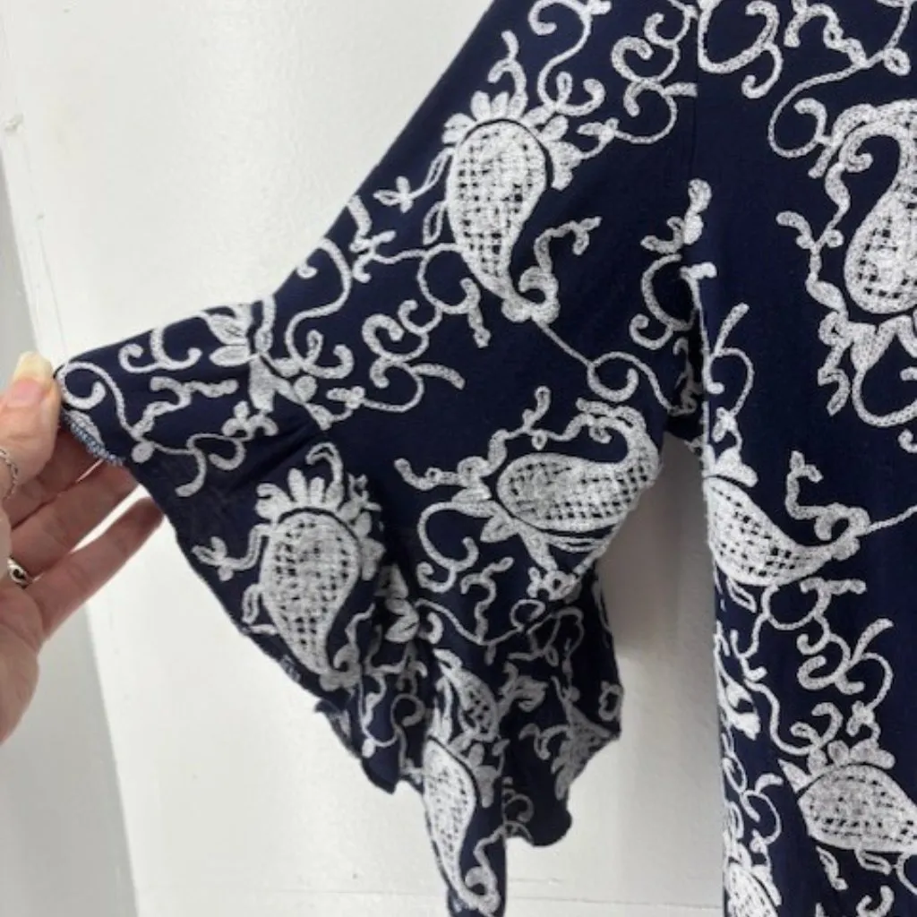 Forgotten Grace Navy White Paisley Trumpet Sleeve Embroidered Tunic Career 1X - Image 6