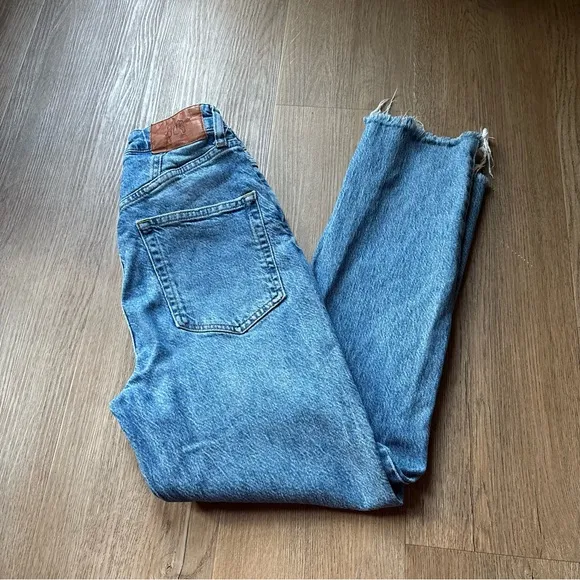 Urban Outfitters BDG Edie High Waisted Raw Hem Skinny Jeans Size 27 - Image 2