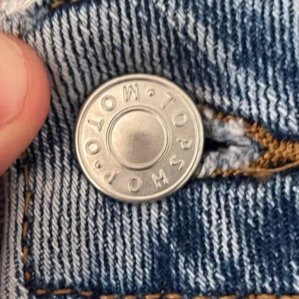 Moto by Top shop moto denim going out concert Nordstrom jean skirt  Eup 34 USA 2 - Image 5