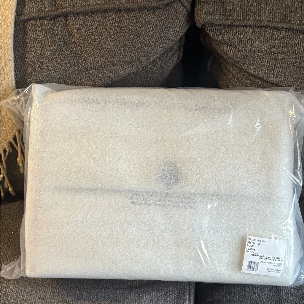 Authentic KURT GEIGER XL Pillow leather flap magnetic shoulder bag - Image 5