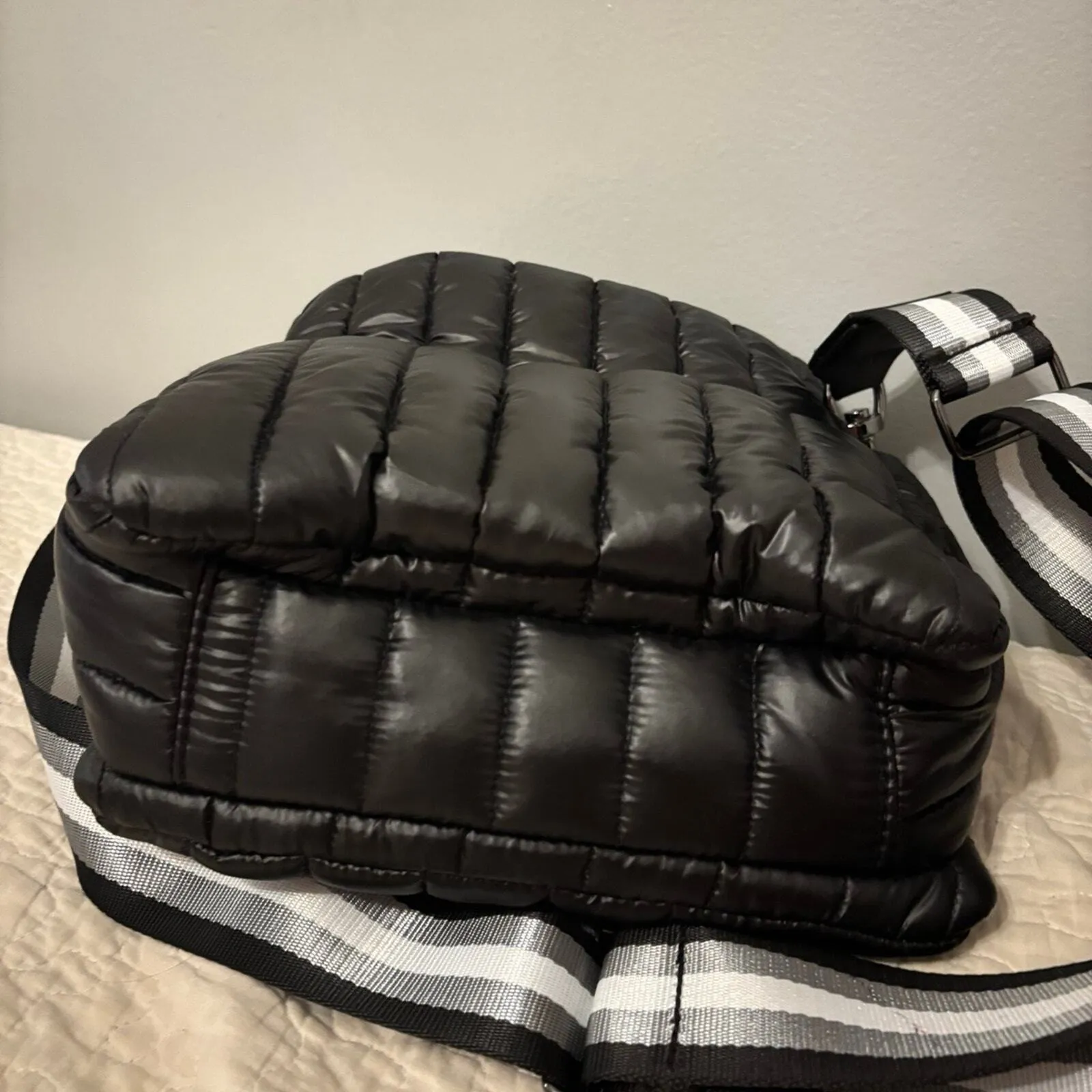 THINK ROLYN BLACK BAR BAG CROSSBODY - Image 7