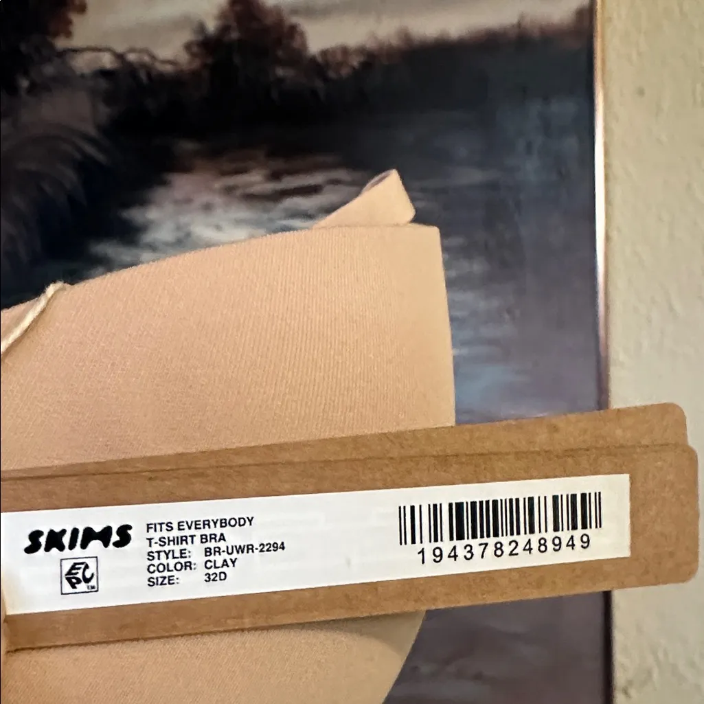 SKIMS Fits Everybody T-Shirt Demi Bra Clay  BR-UWR-2294 size 32D - Image 5