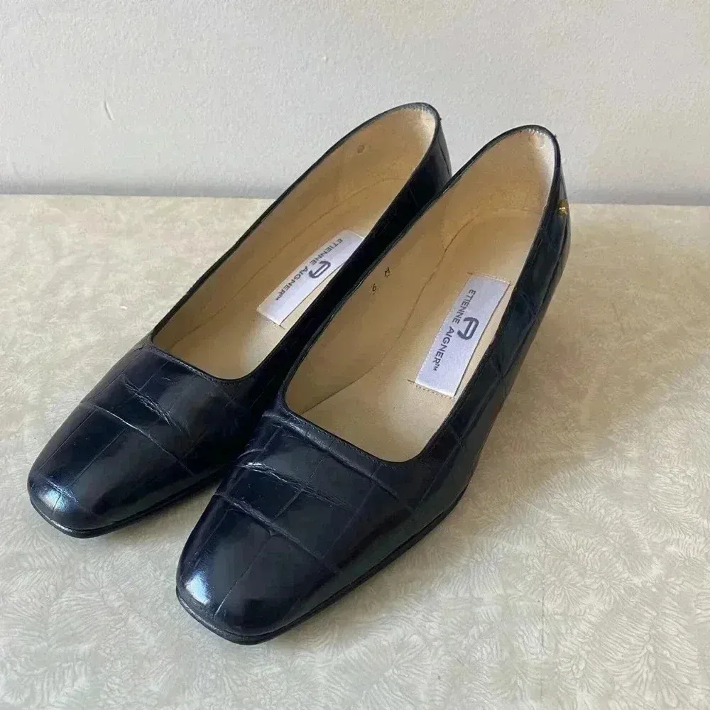 Etienne Aigner Astoria‎ Square Toe Black Heels size 6 - Image 2