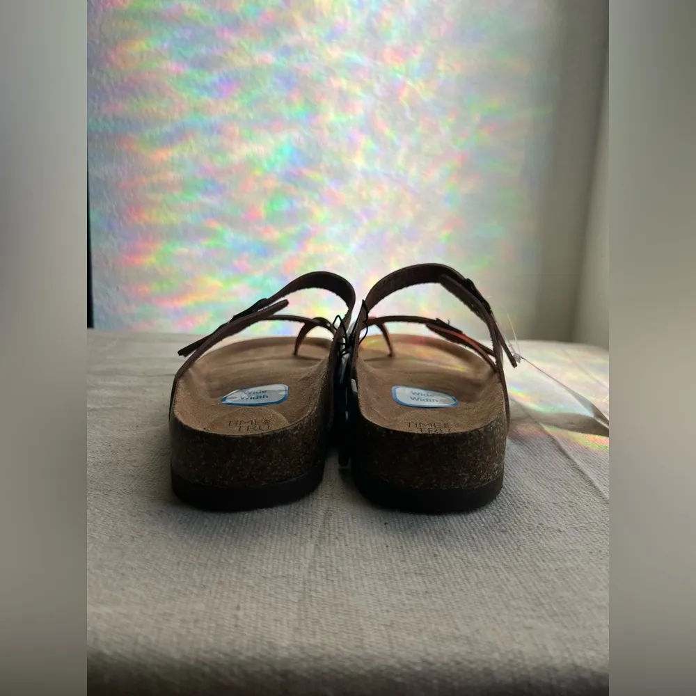 Time and Tru Women's Footbed Thong Sandals - Image 7