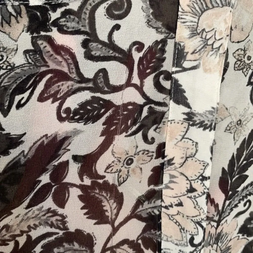 LOFT Pink and Black Floral Print tie up Sleeve Top/Blouse Medium - Image 4