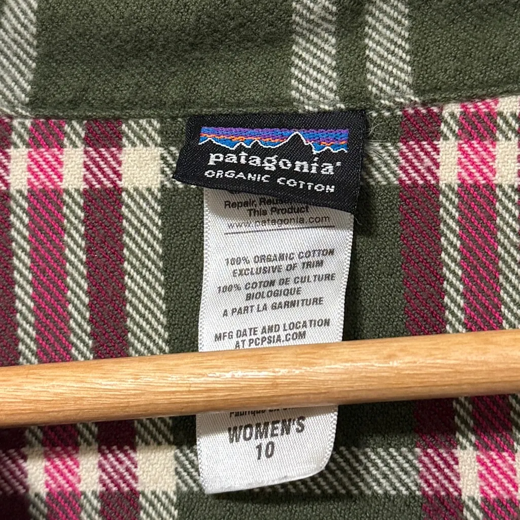 Patagonia Women's Organic Cotton Flannel Long Sleeved Fjord Shirt Size 10 Green - Image 2