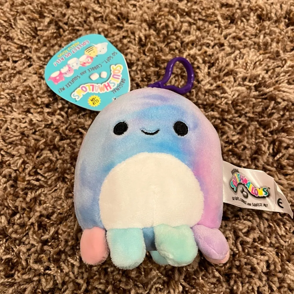 Squishmallow Mary the Octopus Clip Blue - Image 2