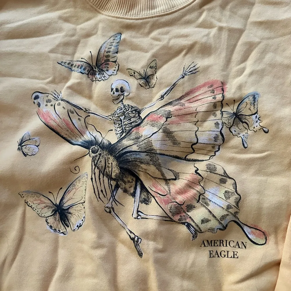 American Eagle Outfitters Yellow Graphic Sweater - Image 2