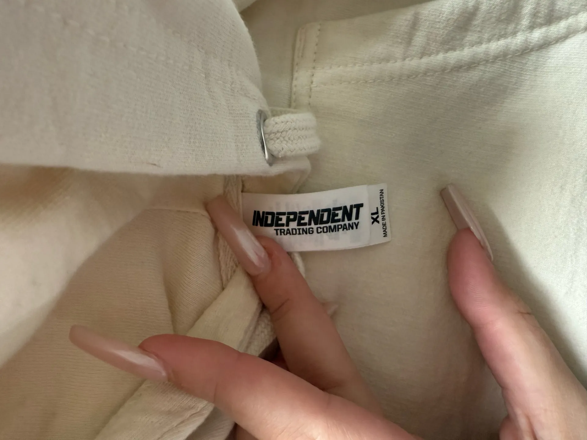 delta gamma hoodie - Image 3