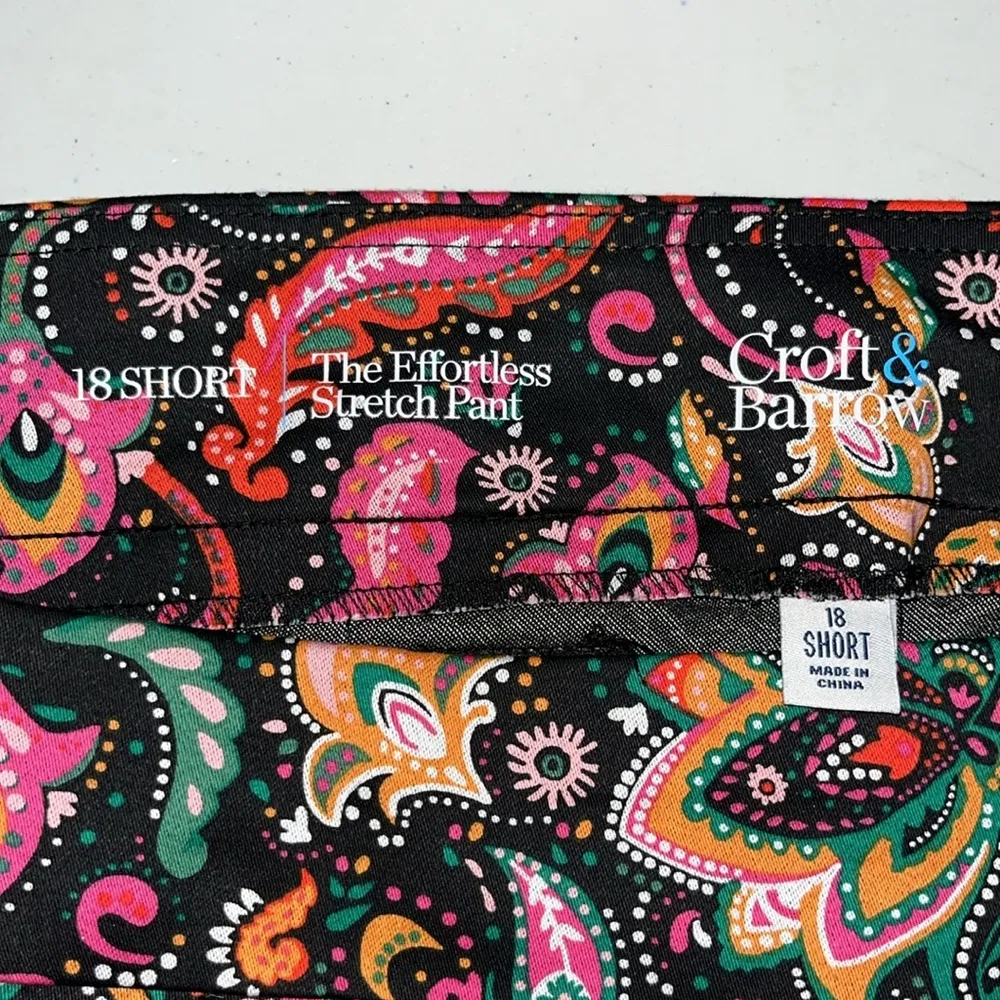 Croft & Barrow NWT 18 Short Paisley Print Mid Rise Effortless Straight Leg Pants - Image 3