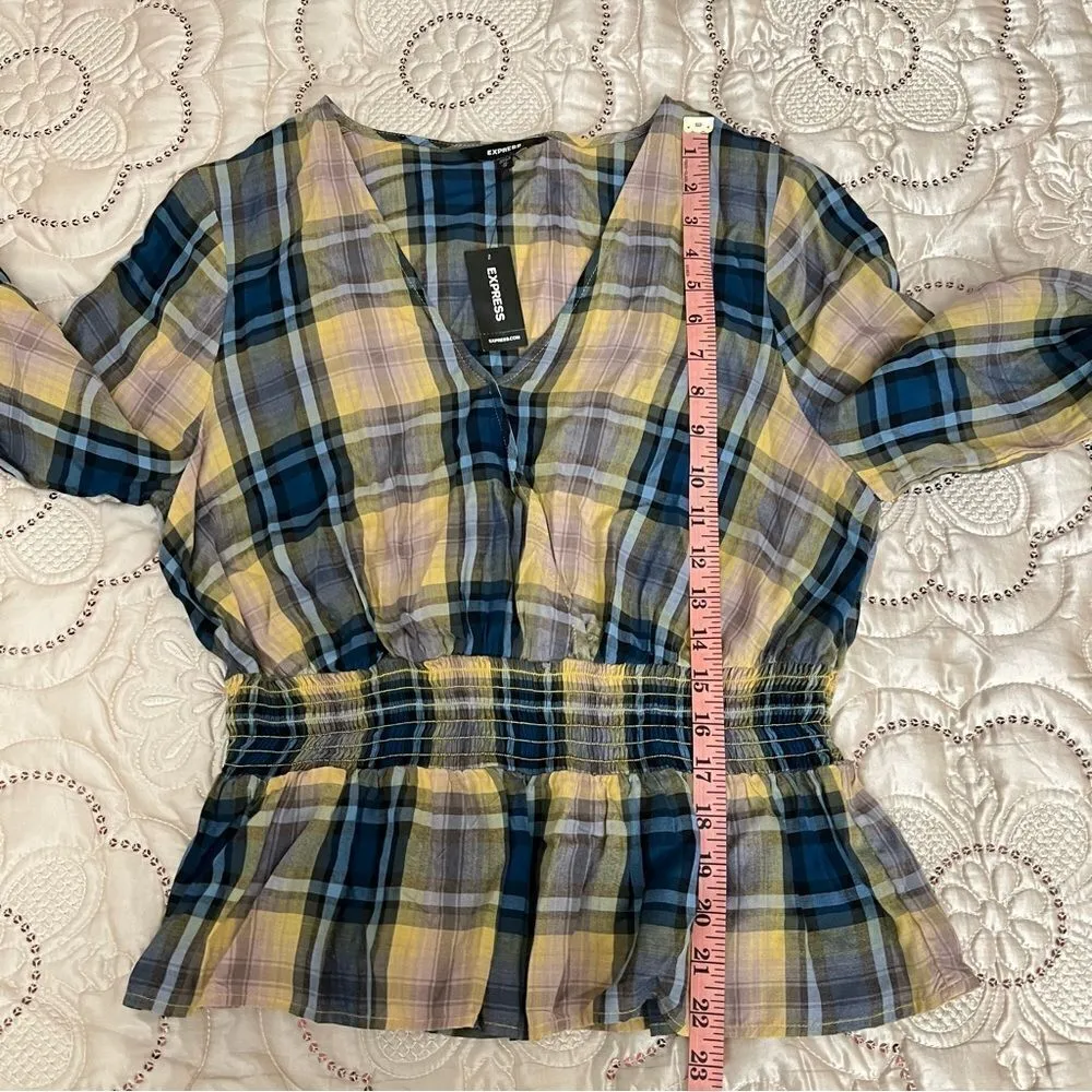 Express Plaid Surplice Peplum Top Blouse NEW Size Medium - Image 9