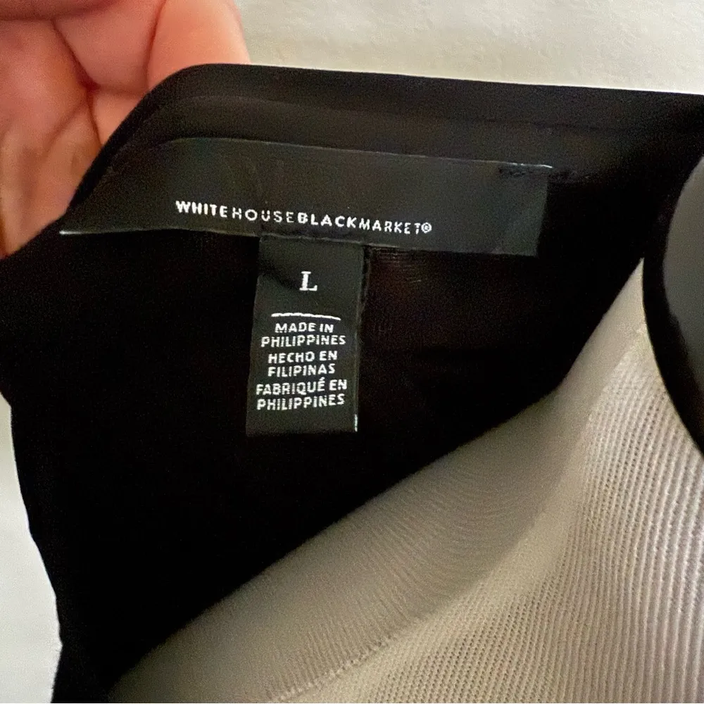 White House Black Market Top size Large - Image 6