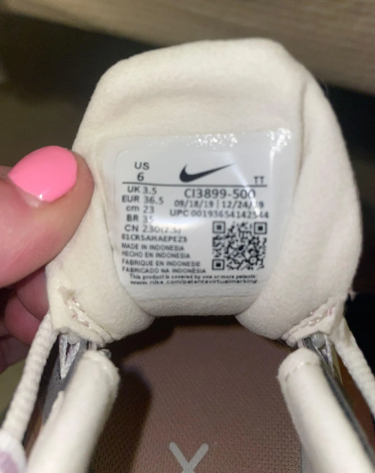 Nike Air Max 270 React Shoes - Image 5