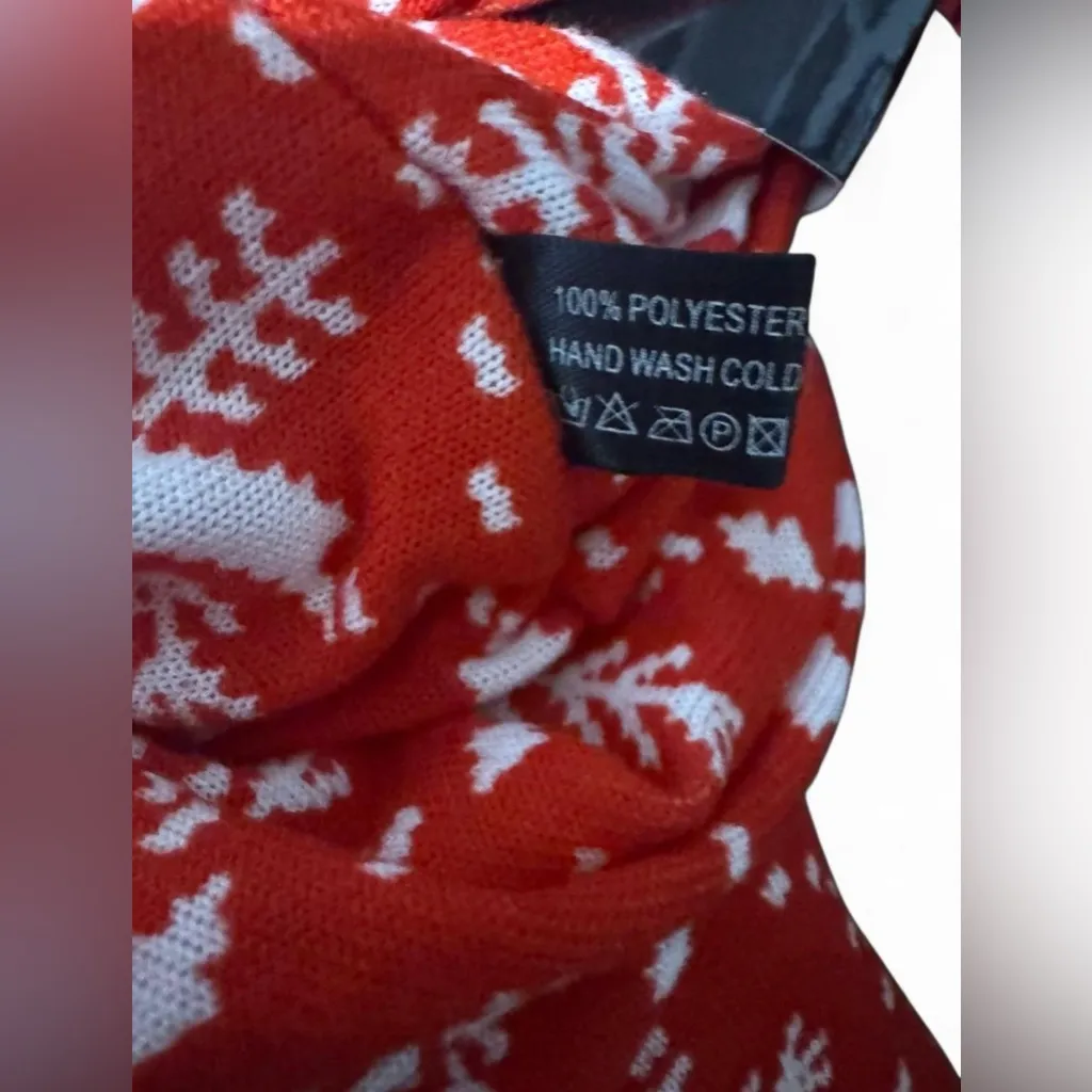 Red Snowflake Scarf - Image 3