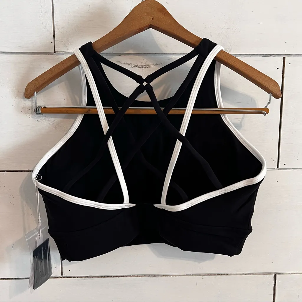 BUFFBUNNY Geo Sports Bra Onyx Black/White. Size Large. New With Tags. - Image 8