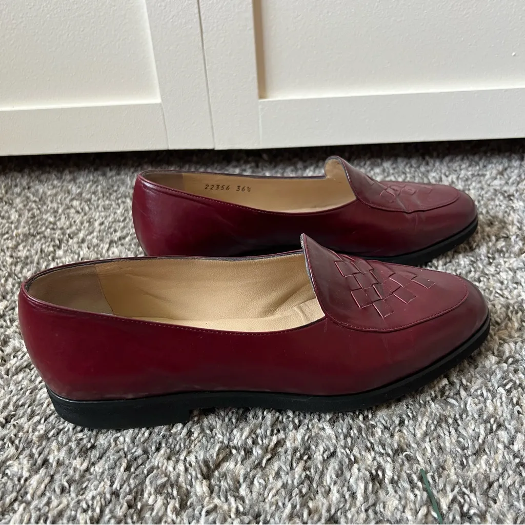 Bottega Veneta Women’s Intrecciato Braided Bordeaux Leather Loafers Size 6.5 - Image 3