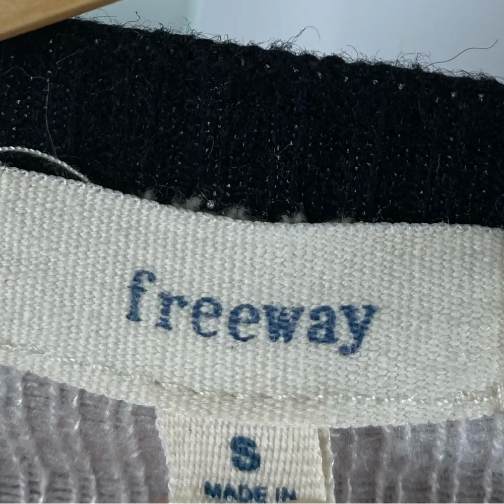 Freeway Small Wool Blend Tribal Hi-Low Knit Waterfall Cardigan Sweater Buttery - Image 4