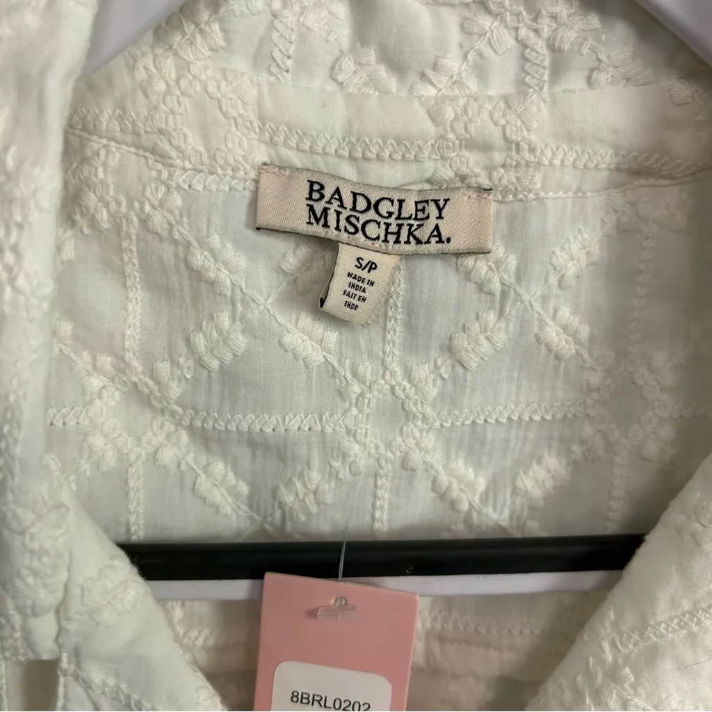 Badgley Mischka New eyelet cut romantic 3/4 flared sleeve top cotton Small - Image 3