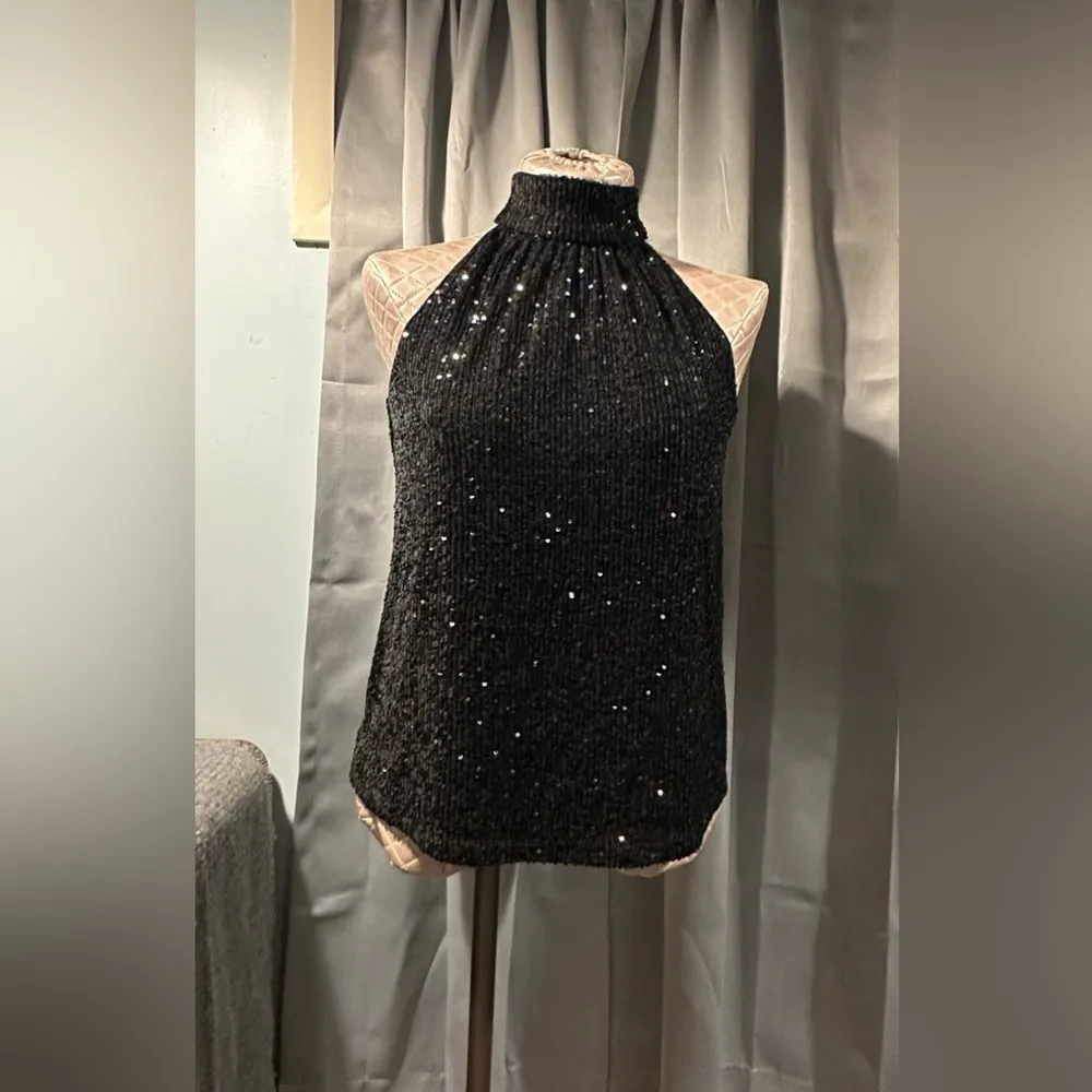 Halogen Sparkly Black Sequin Halter Neck Top XS Nordstrom Flirty Key Hole Back - Image 4