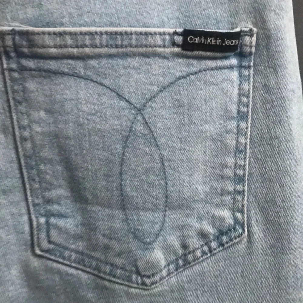 New - Size 32 - NWT Calvin Klein High Rise Straight Leg Raw Hem Ankle Jeans 90… - Image 13