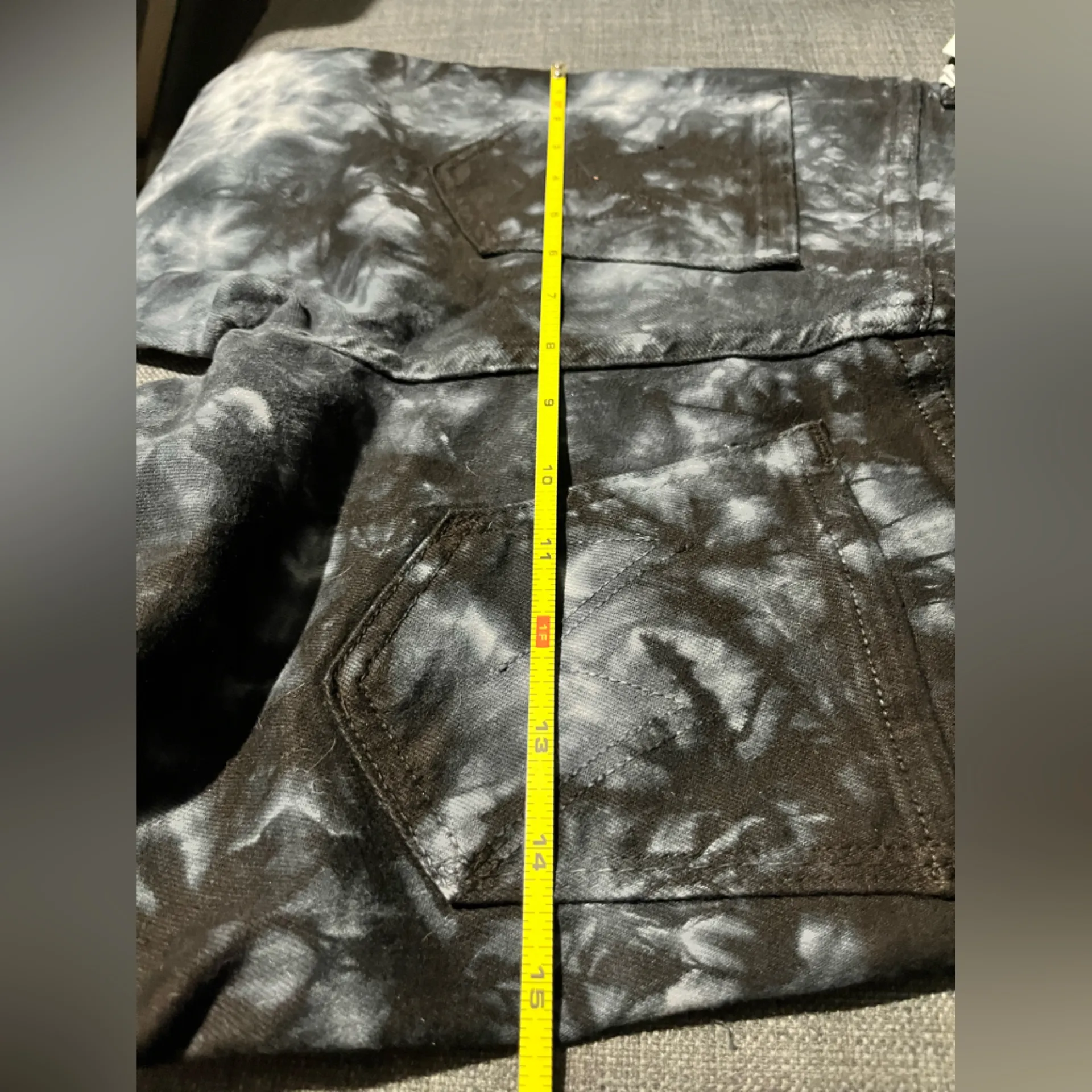 NWT MOTHER Super Swooner Winding Paths
Skinny Tie Dye Jeans Size 25 Black - Image 5