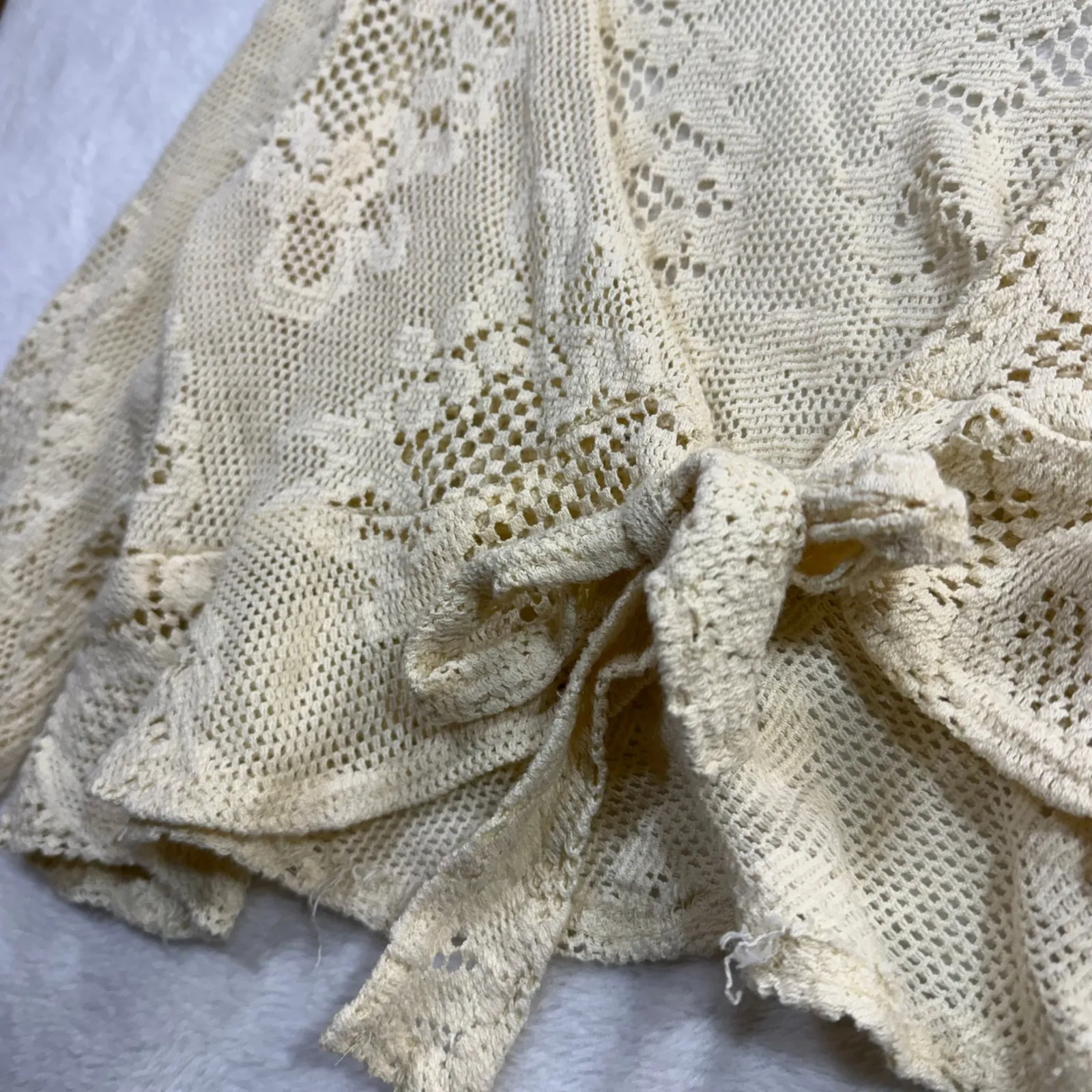 VTG Fashion Bug S Tie Front Knit Top Cream Sheer Crochet Coquette Cottage Y2K - Image 3