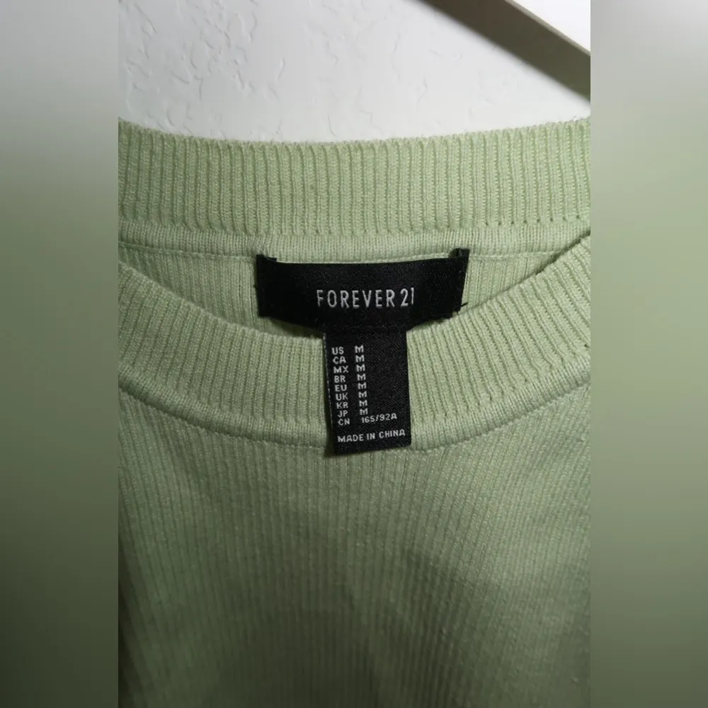 Forever 21 Seamless Rib-Knit Cropped Tank Top - Image 2