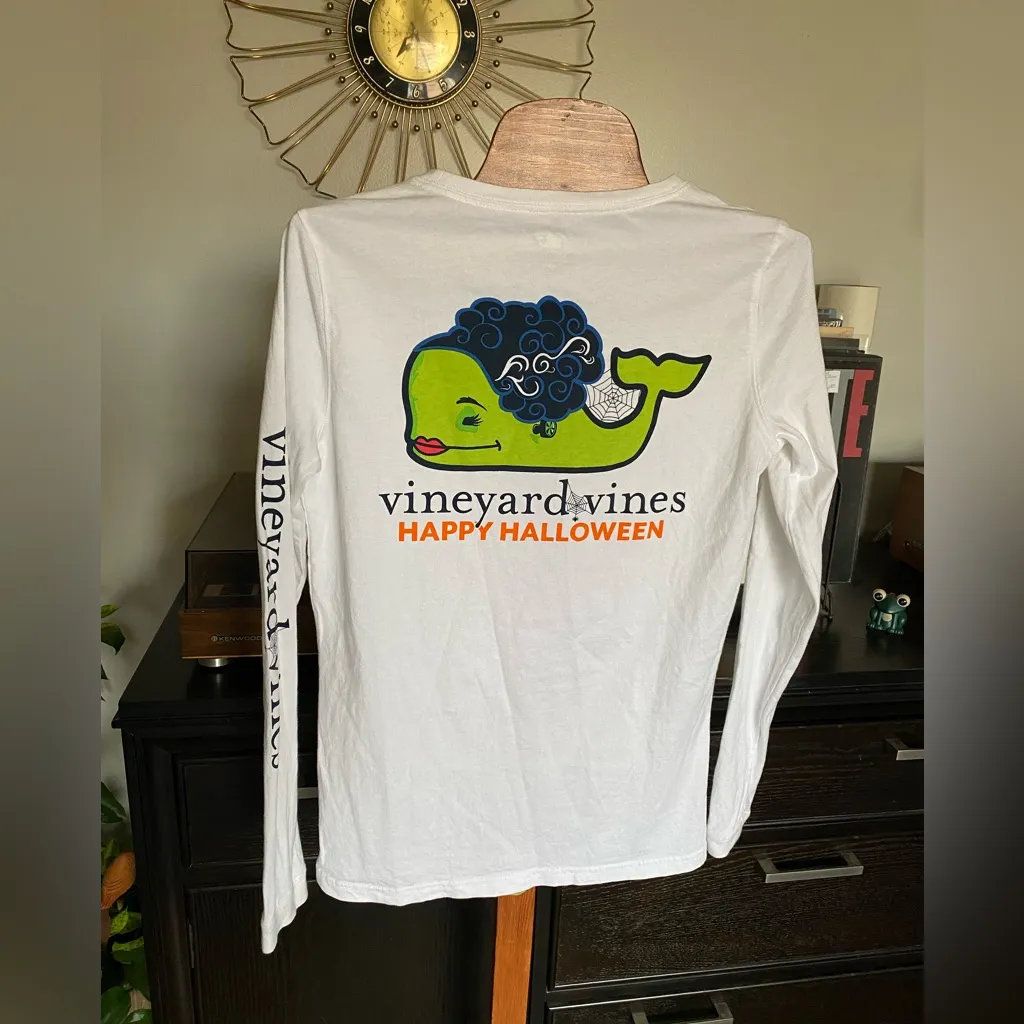 2/$20 Vineyard Vines Halloween Shirt‎ - Image 2