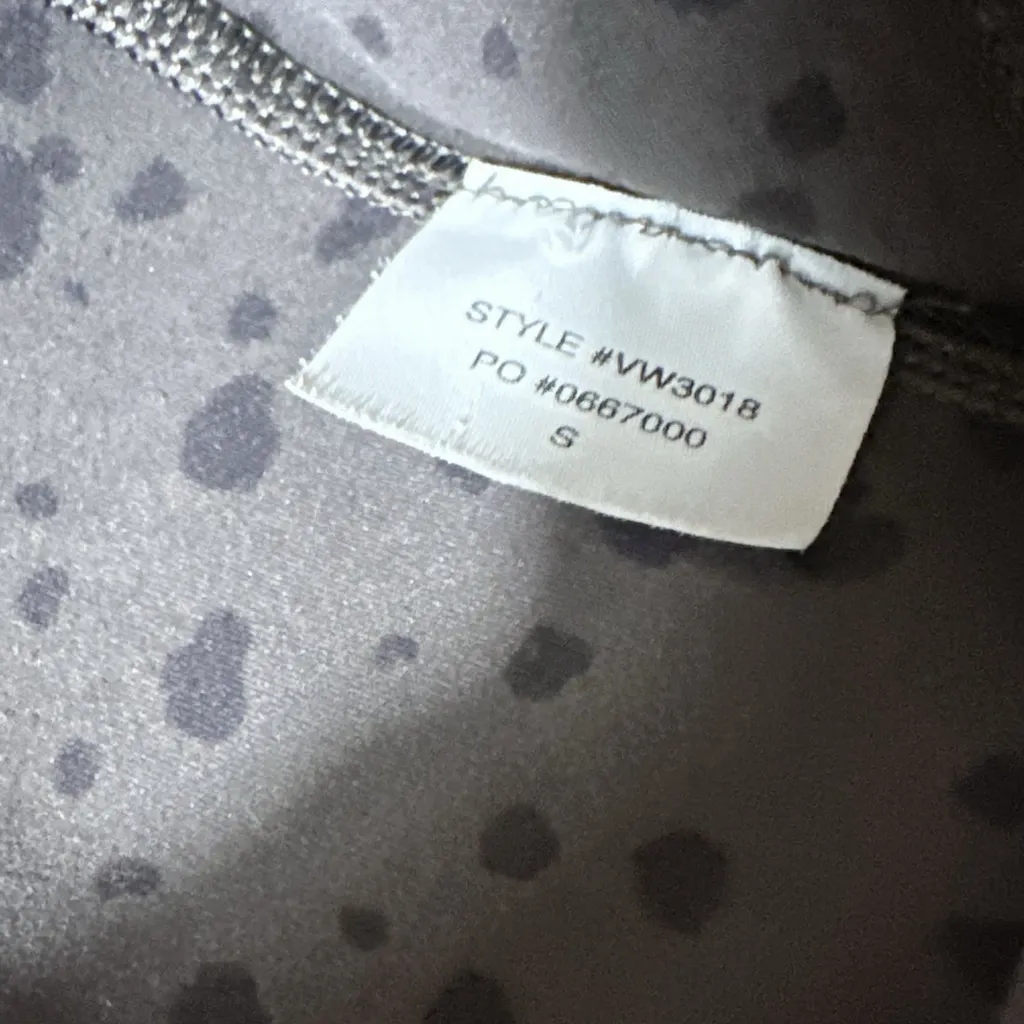 Vuori Studio Shorts 6” Printed Elm Dot Small Gray Black Hi-Rise LKNEW Gym Yoga - Image 5