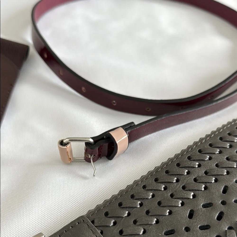 Assorted Women's Belt Set - Brown, Gray, Black, Blue Sz S/M - Image 6