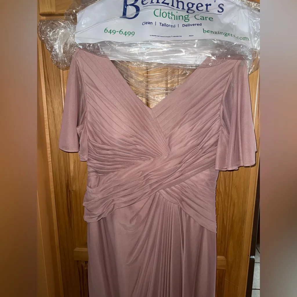 Azazie Mauve Maxi Dress with V-Neck - Image 4