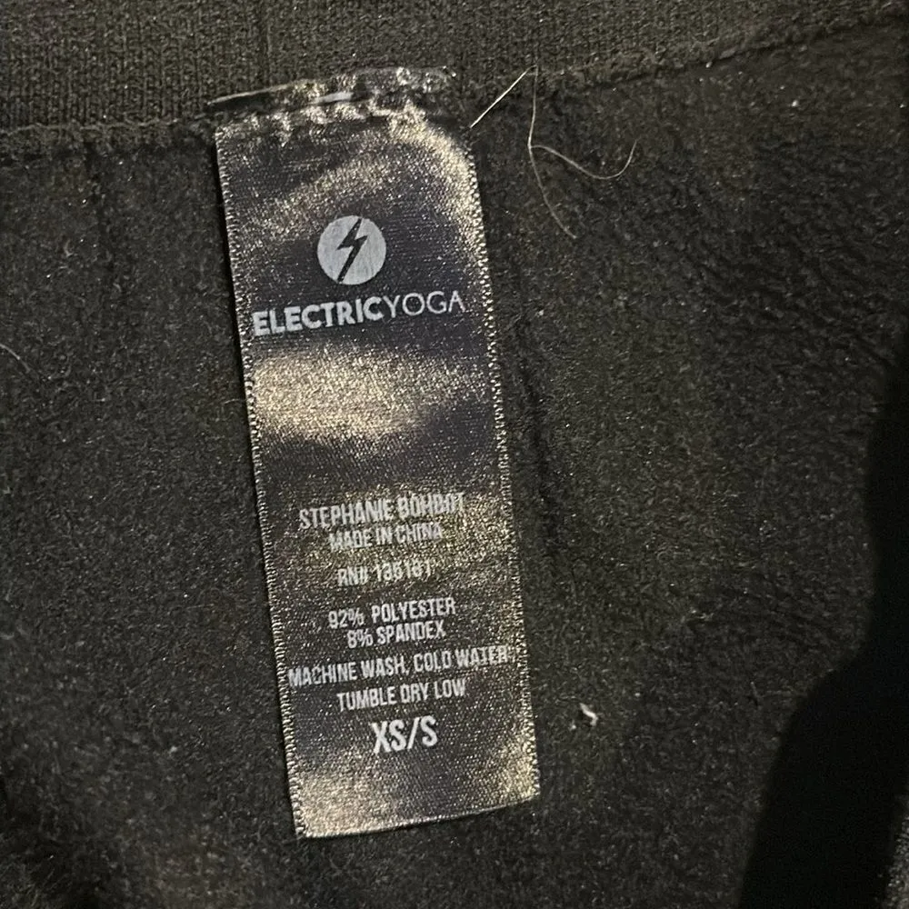 Electric Yoga Women’s Black with Silver Splatter Fleece Lined Leggings - Image 6